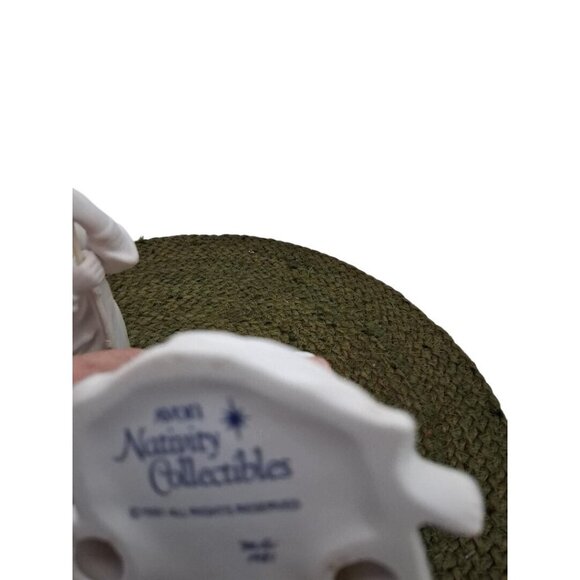 Avon Nativity Collectibles Holy Family Set Of Three Porcelain Figurines - Picture 8 of 8